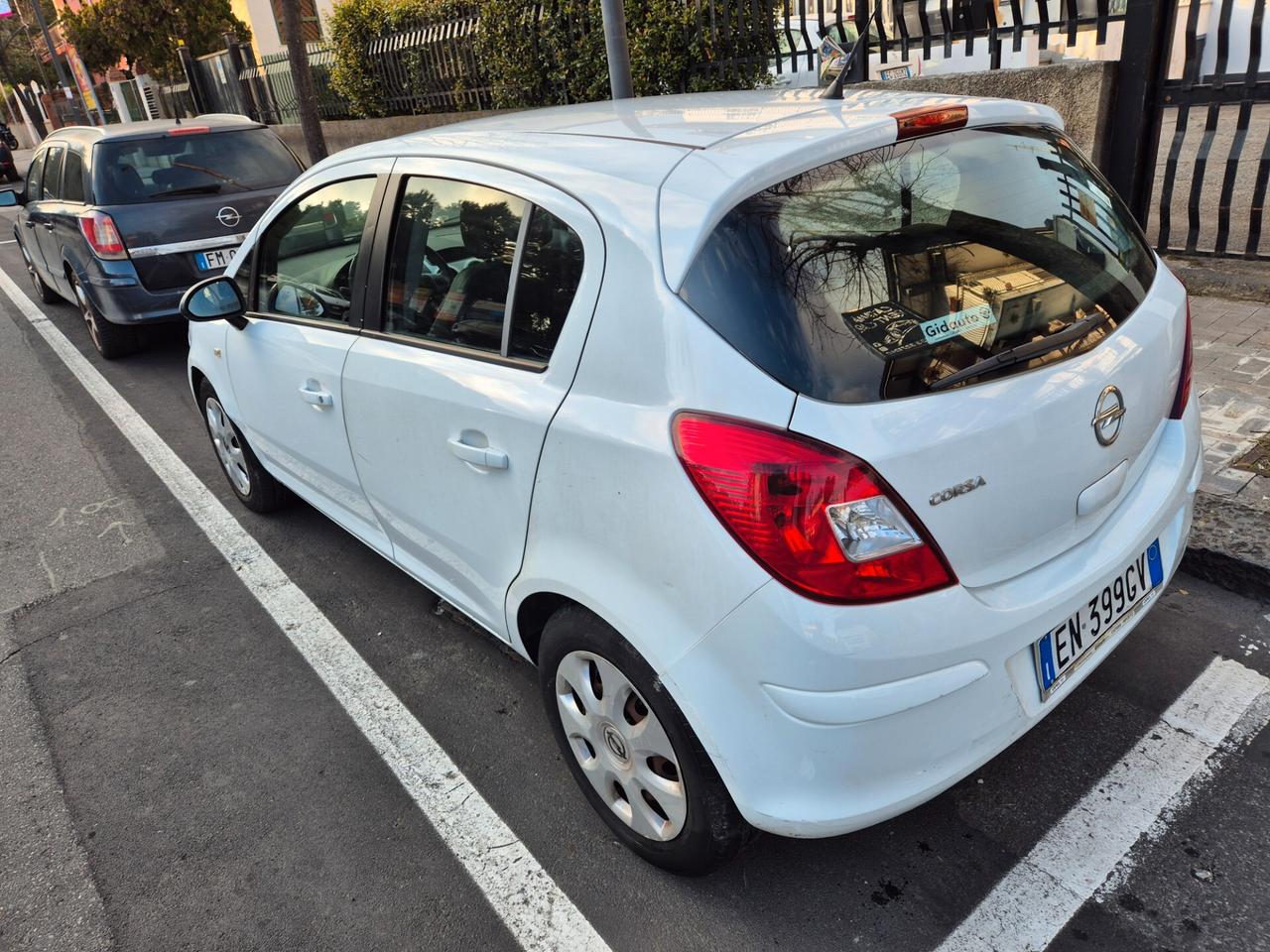 Opel Corsa 1.2 5 porte Sport
