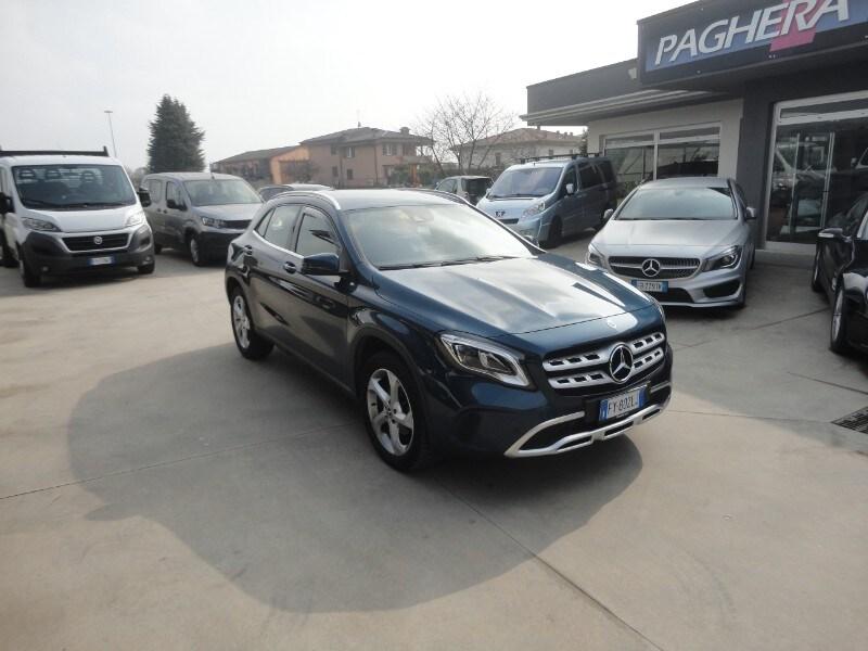 MERCEDES GLA (X156) GLA 200 d Automati...