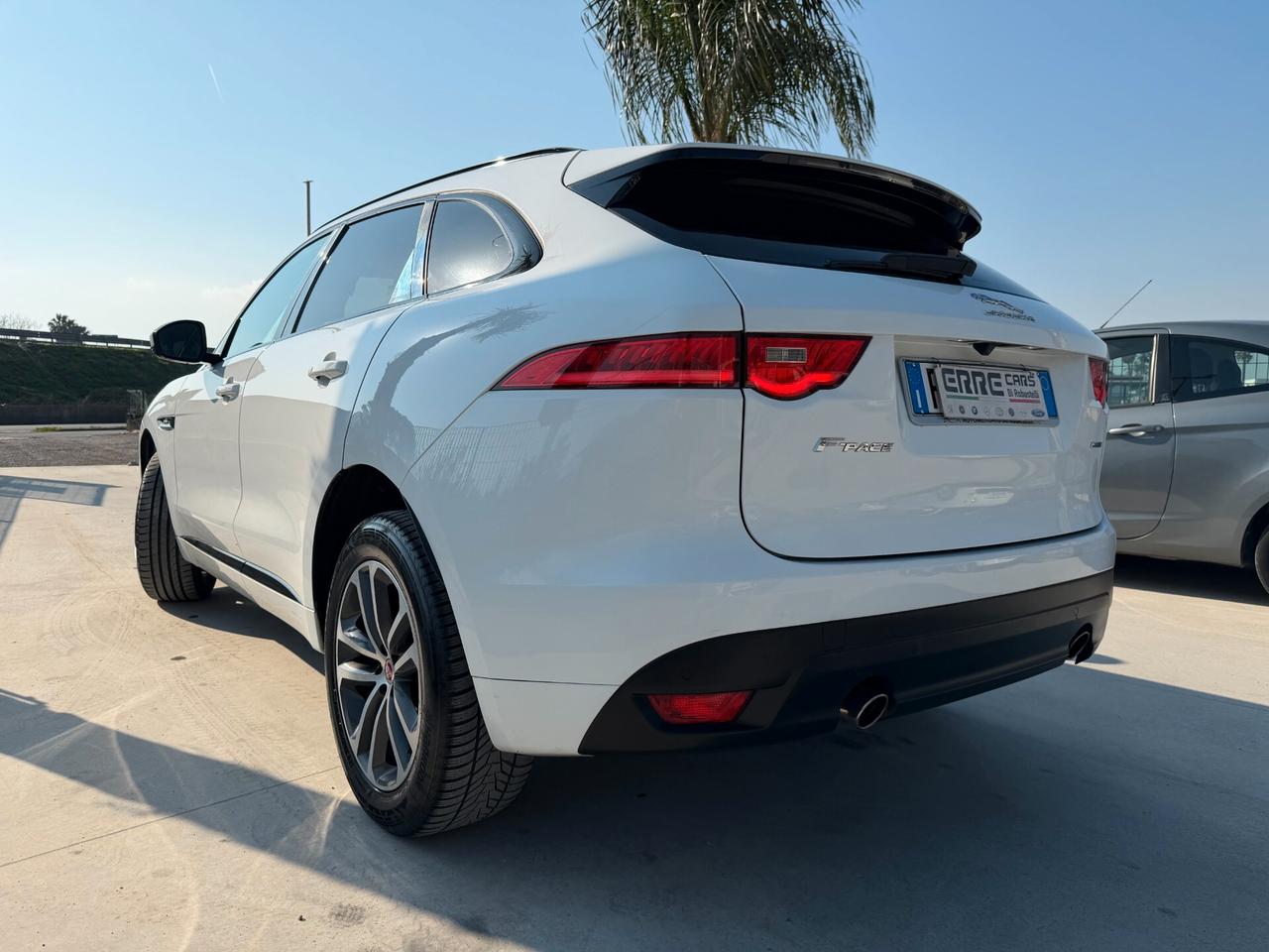 JAGUAR F-PACE R-SPORT 2017 2.0 DIESEL 241 CV *LEGGI