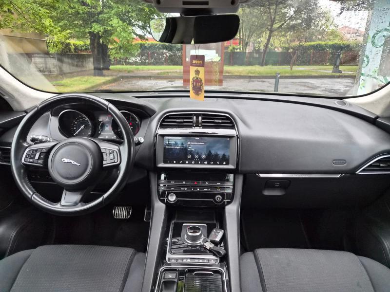 Jaguar F-Pace 2.0d i4 Portfolio awd 180cv auto my19