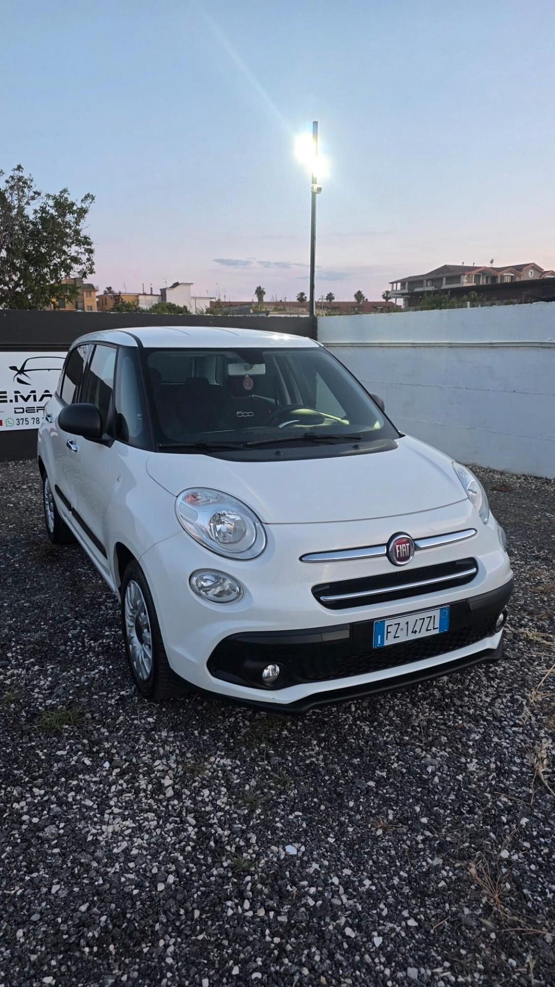 Fiat 500L 1.6 Multijet 120 CV Mirror