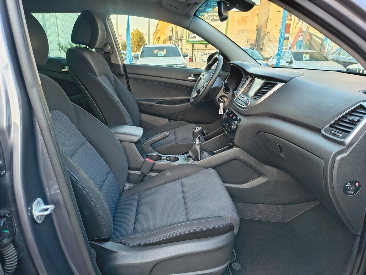HYUNDAI TUCSON 1.6 BENZINA UNICOPROPRIETARIO 2016