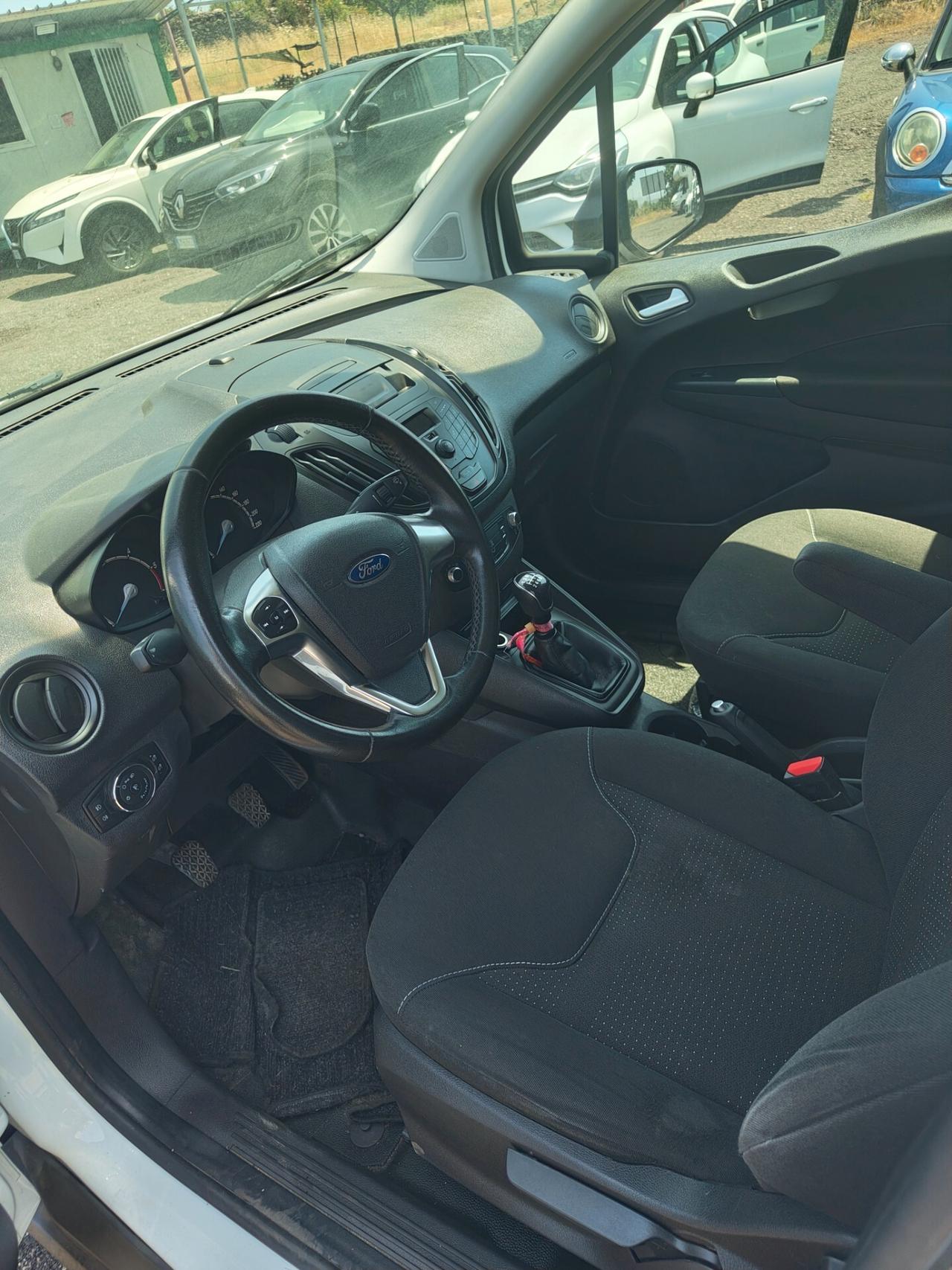 Ford Transit Courier 1.5 TDCi 75CV Van Entry
