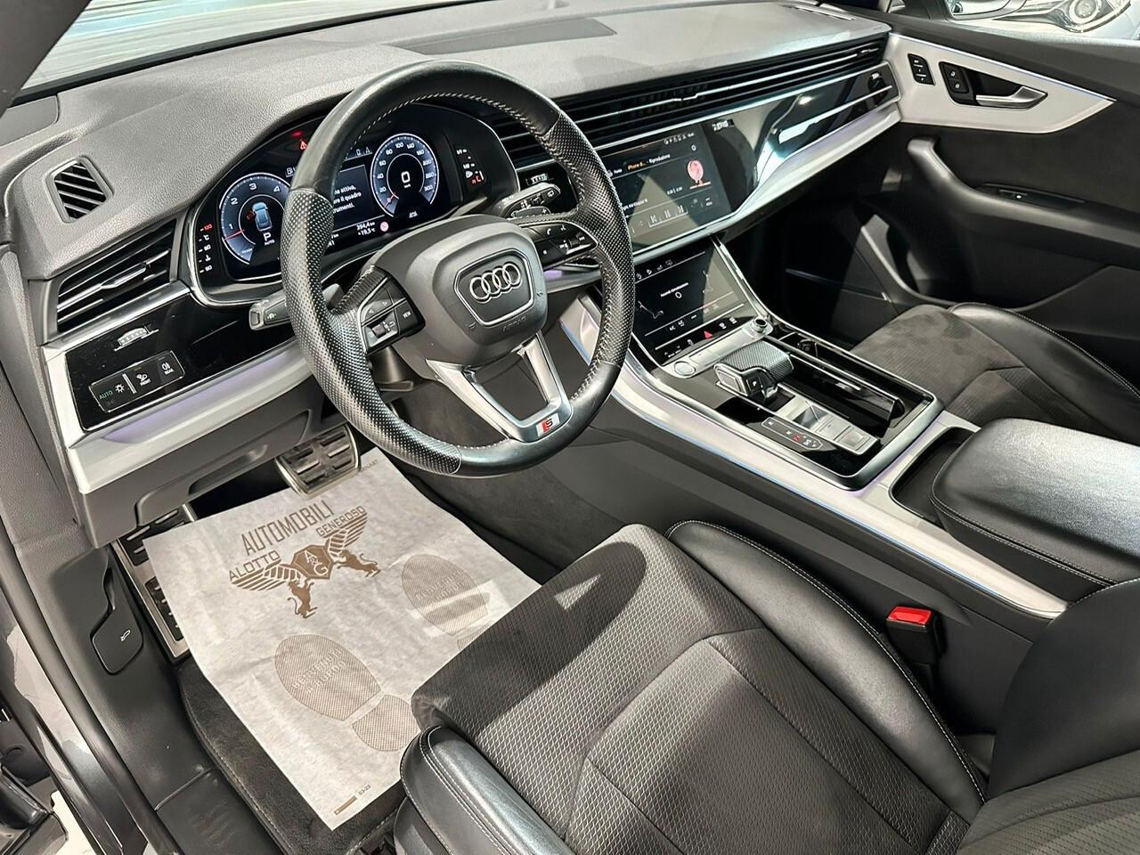 Audi Q8 45TDI 3.0 231 CV Quattro S Line 2020