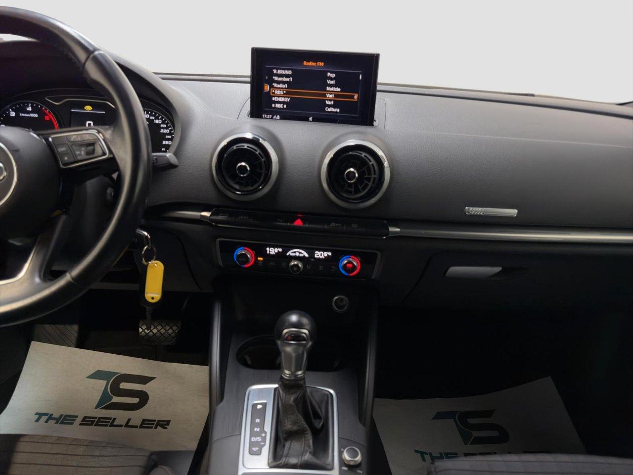 Audi A3 Sportback 30 1.6 tdi Sport 116cv s-tronic