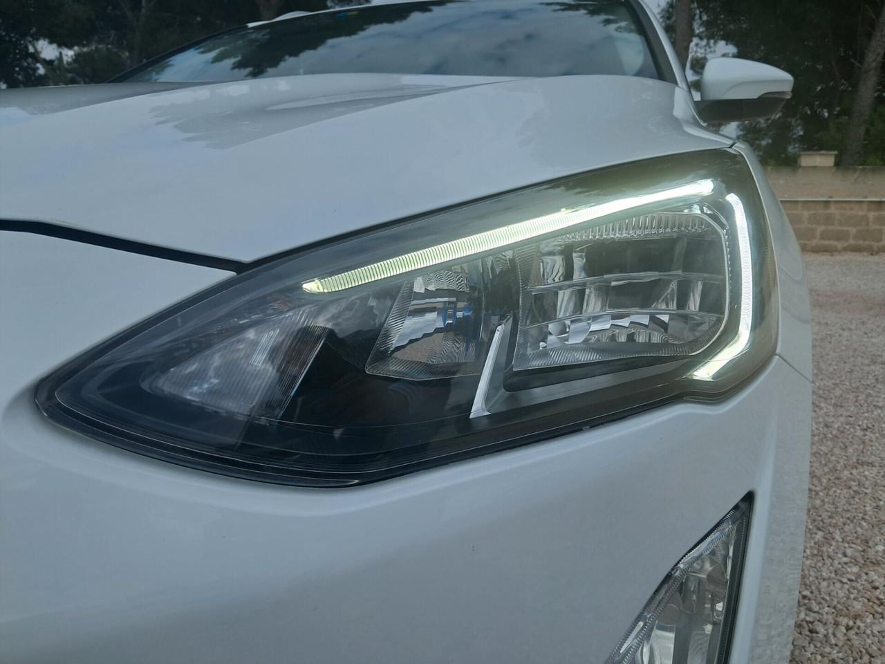 Ford Focus 1.5TDCI 120-CV*NAVI*TELECAMERA*LED