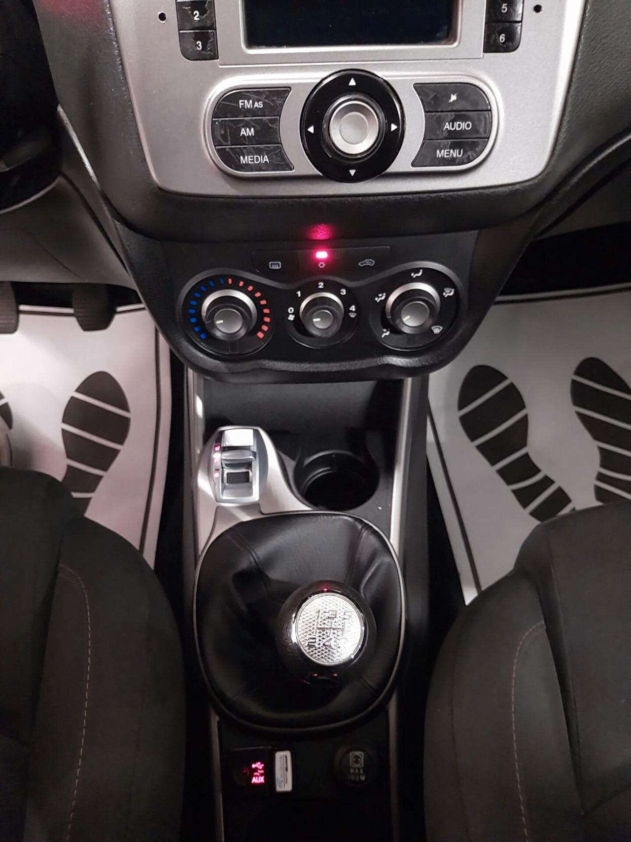 Alfa Romeo MiTo 1.3 JTDM-2 95 CV S&S DISTINCTIVE SPORT PACK