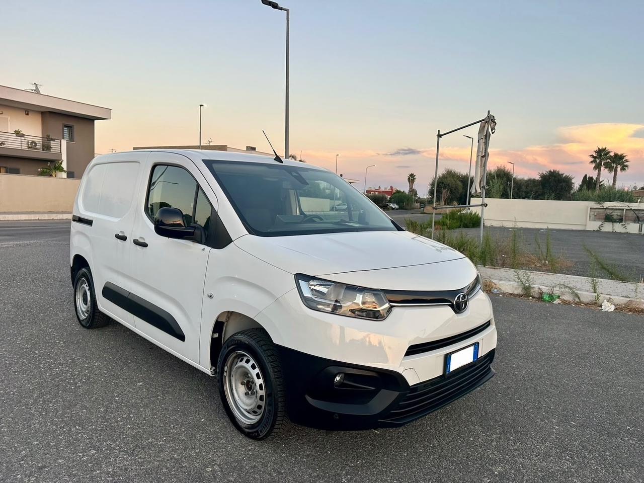 Toyota Proace City Verso 1.5D 100 CV S&S Short D Lounge