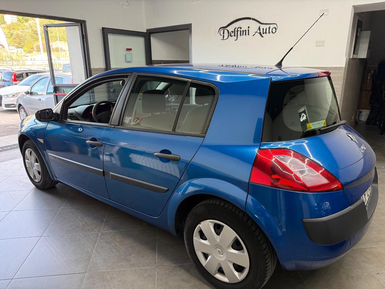 Renault Megane Mégane 1.4 16V 5 porte Luxe Dynamique