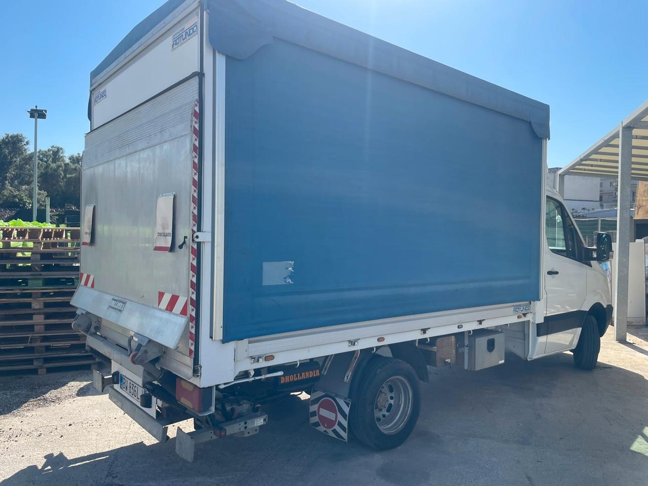 MERCEDES SPRINTER 411 CENTINATO CON TELO SCORREVOLE E PEDANA IDRAULICA DHOLLANDIA 10 QUINTALI