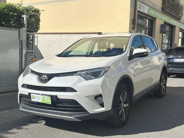 TOYOTA RAV 4 RAV4 2.0 D-4D 2WD Business