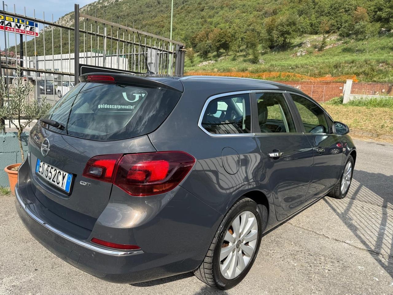 Opel Astra 1.7 CDTI 130CV Sports Tourer Cosmo