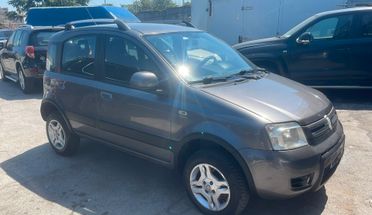Fiat Panda 1.3 MJT 16V DPF 4x4 Climbing
