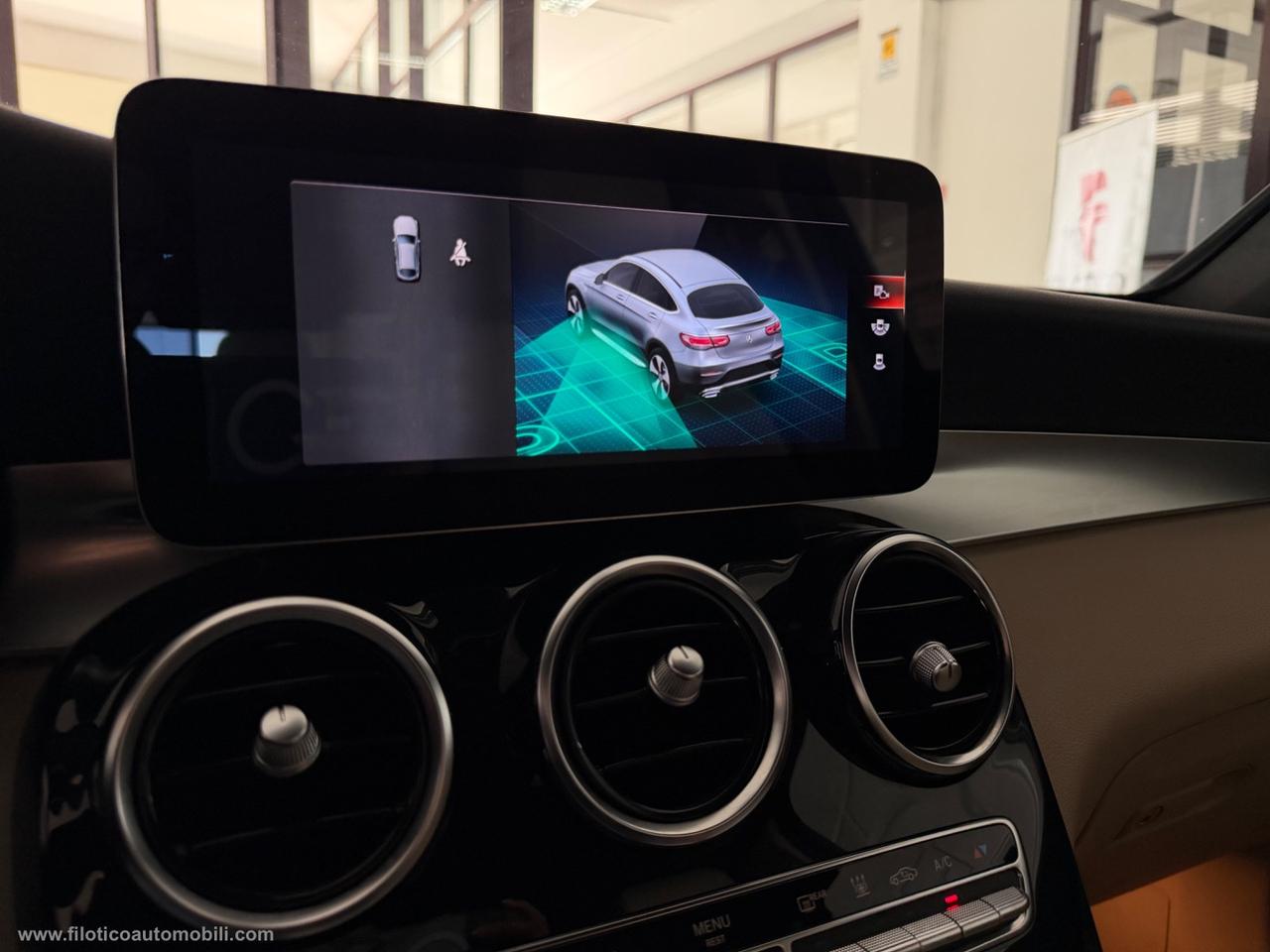 MERCEDES-BENZ GLC 300 de 4M Plug-in hyb. Coupé Sport PELLE - FARI LED FULL!!