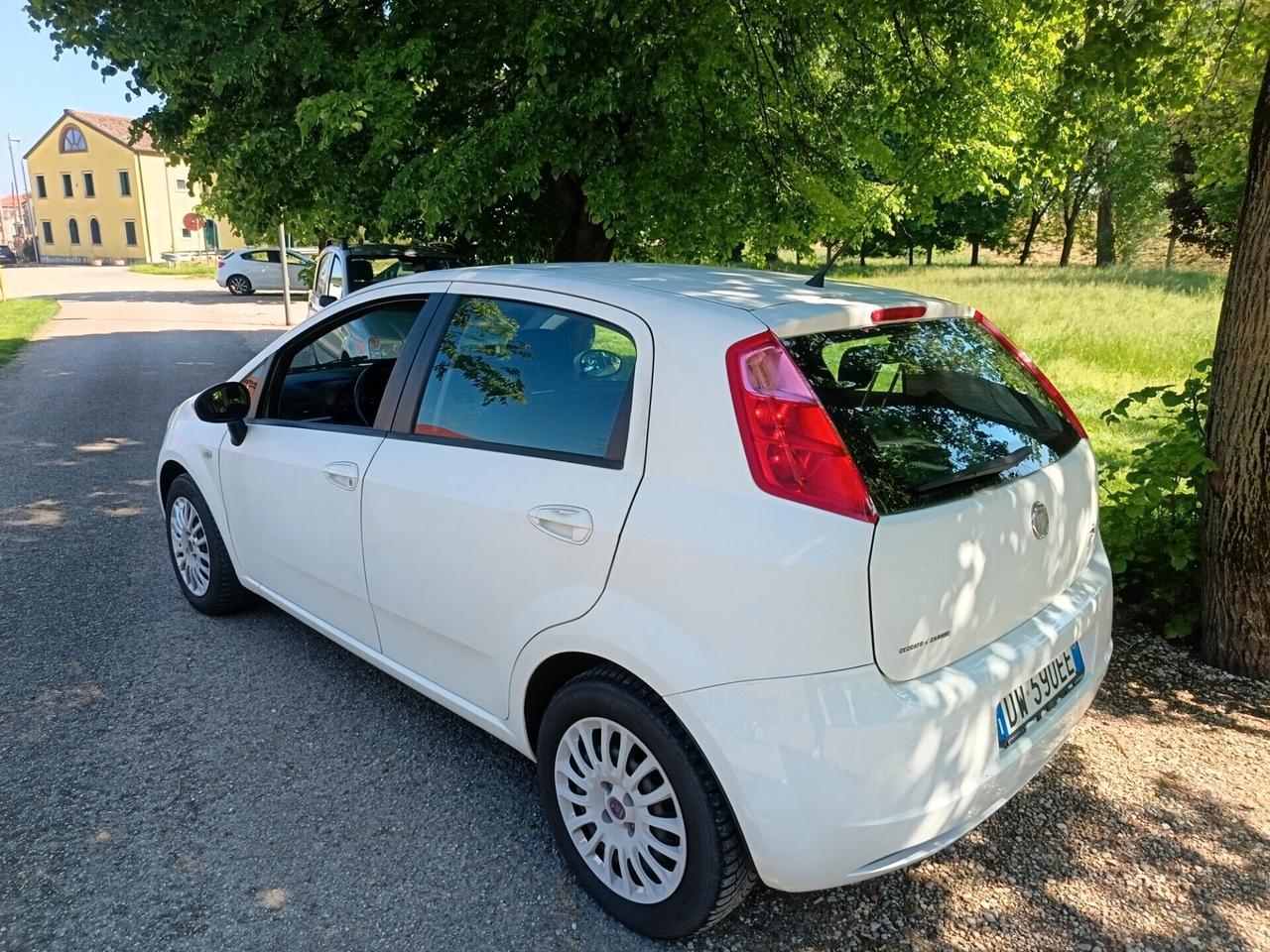 Fiat Grande Punto 1.2!GPL 5 porte Dynamic 2009 ok neo patente