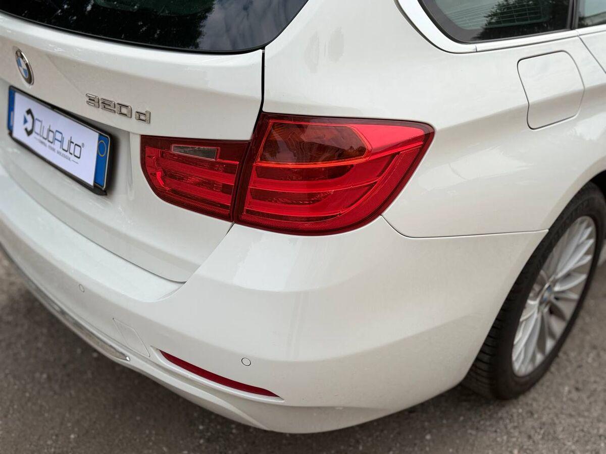 BMW Serie 3 Touring 320d xdrive Luxury navi
