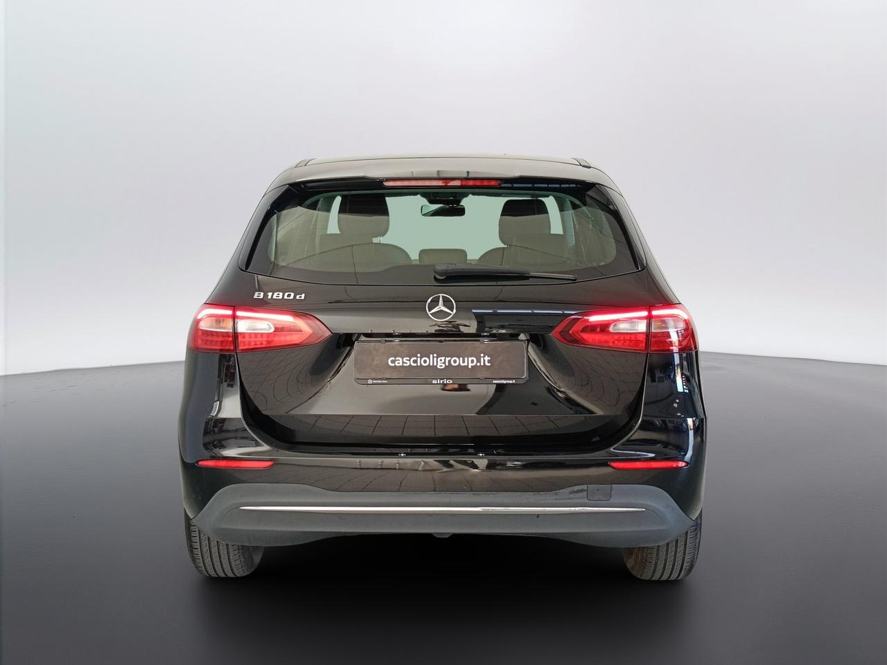 Mercedes-Benz Classe B - W247 2018 - B 180 d Sport auto