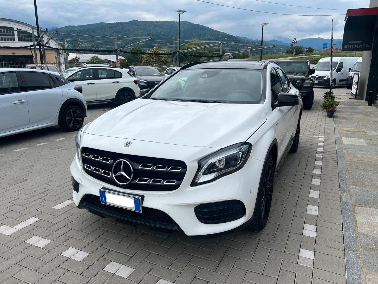 Mercedes GLA 180 Night Edition auto