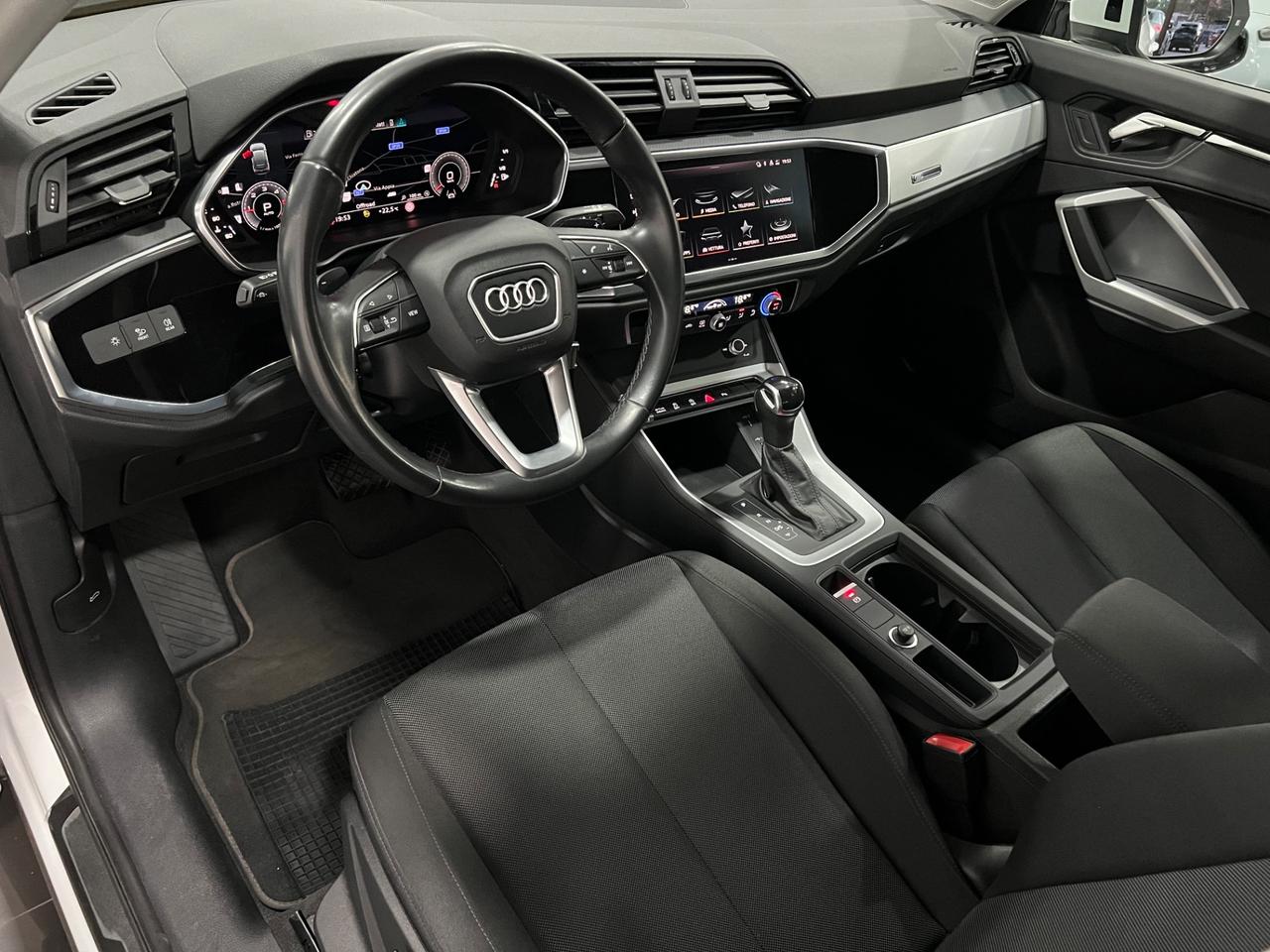 Audi Q3 SPB 35 2.0 TDI STronic Business Advanced