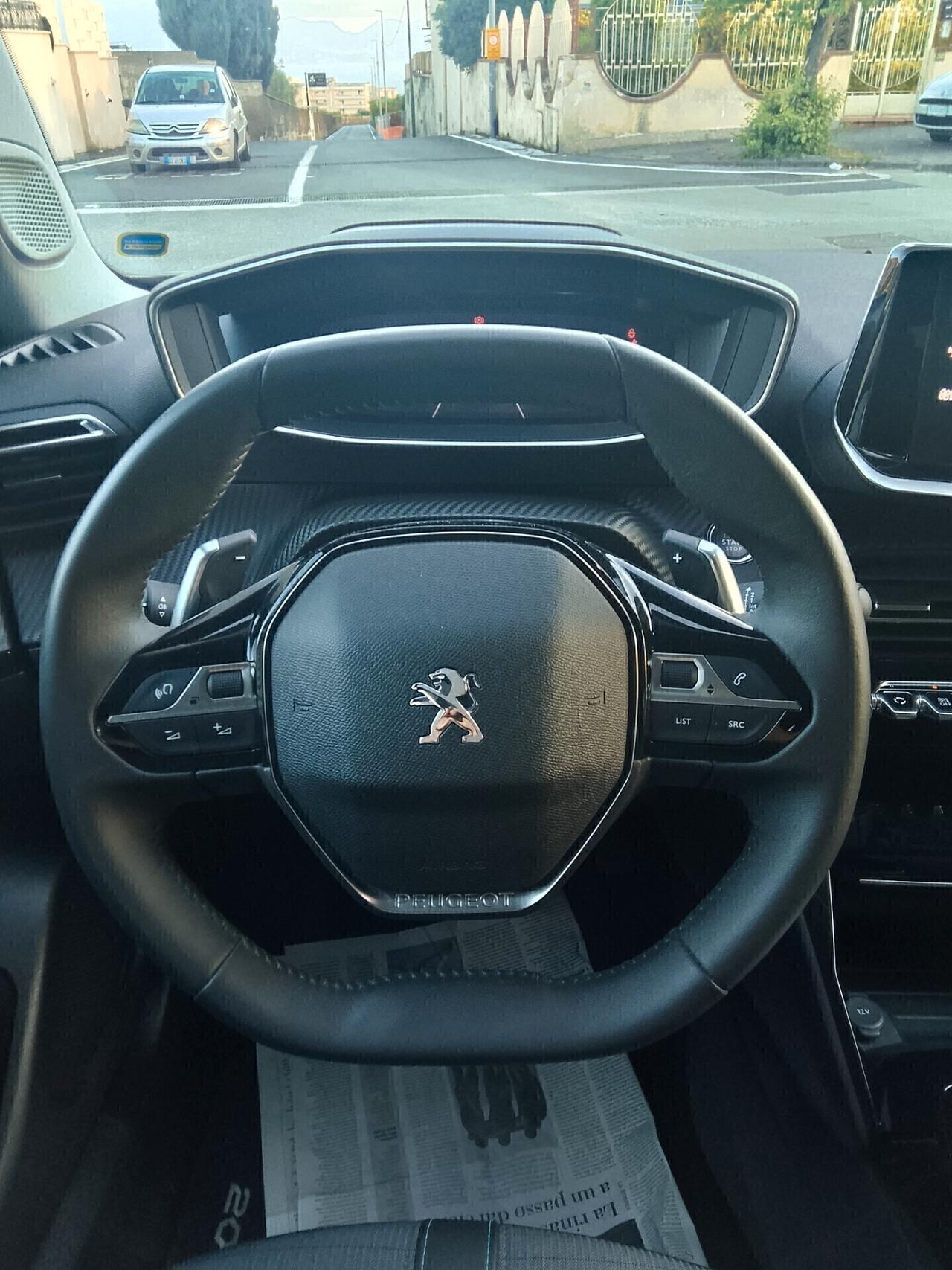 Peugeot 2008 BlueHDi 130 S&S EAT8 Allure Pack