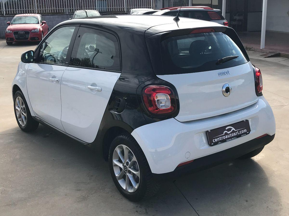 SMART Forfour 70 1.0 Passion