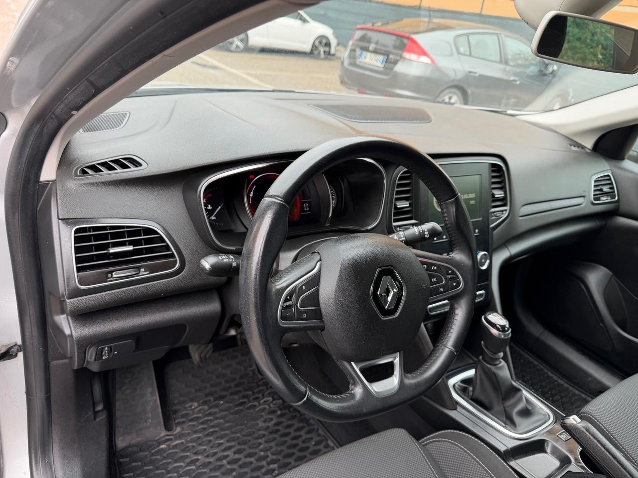 Renault Megane Sporter 1.5 dci - NEOP. - 12 MESI DI GARANZIA -