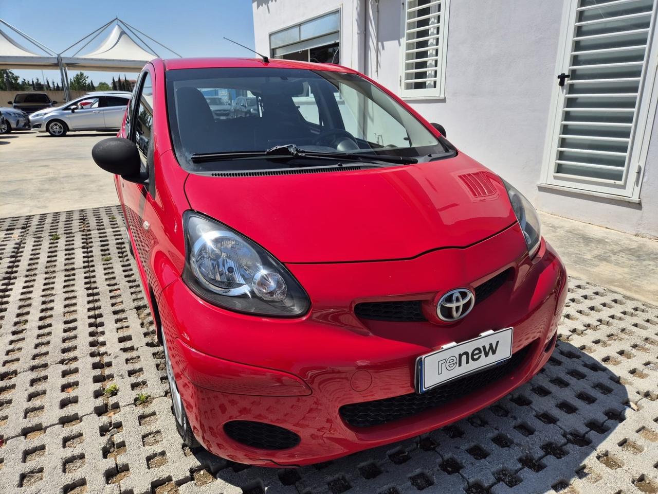 Toyota Aygo 1.0 12V VVT-i 5 porte Sol