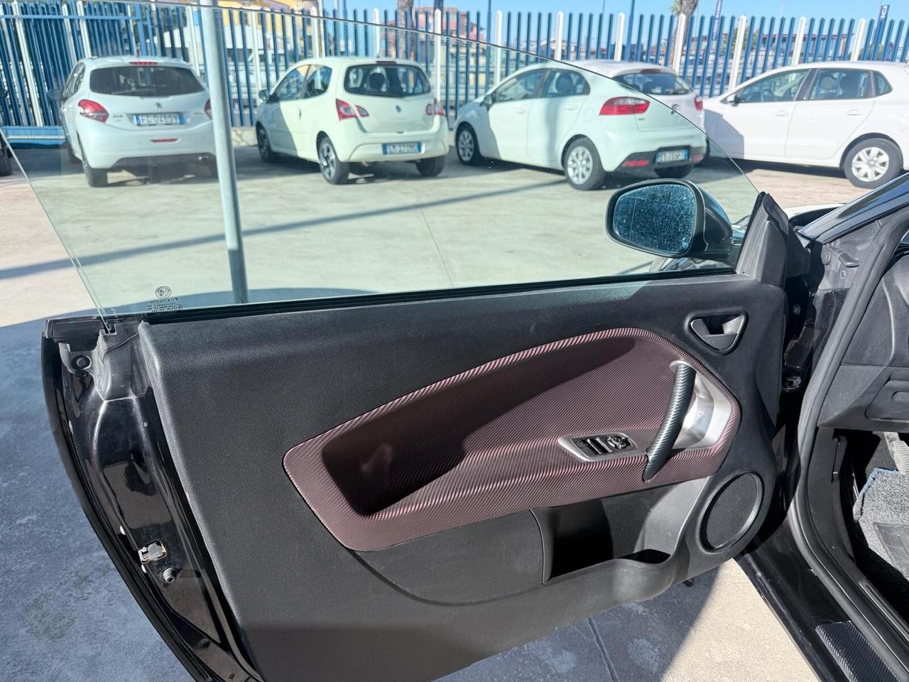 Alfa Romeo MiTo 1.6 JTDm-2 S&S Distinctive Sport Pack