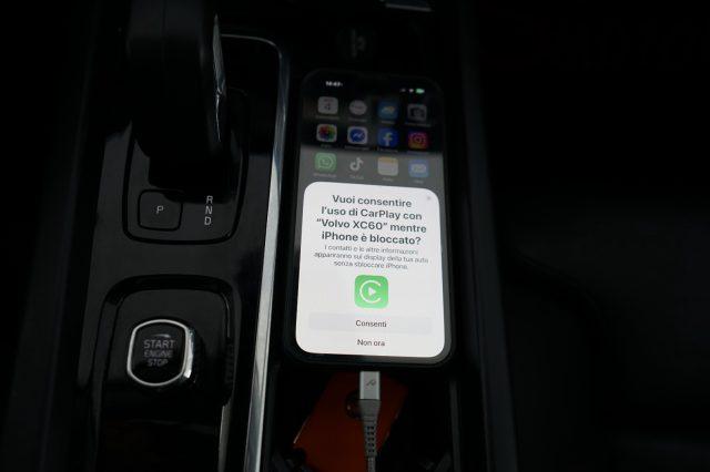 VOLVO XC60 T6 Recharge Plug-in Hybrid AWD automatico Plus Dar