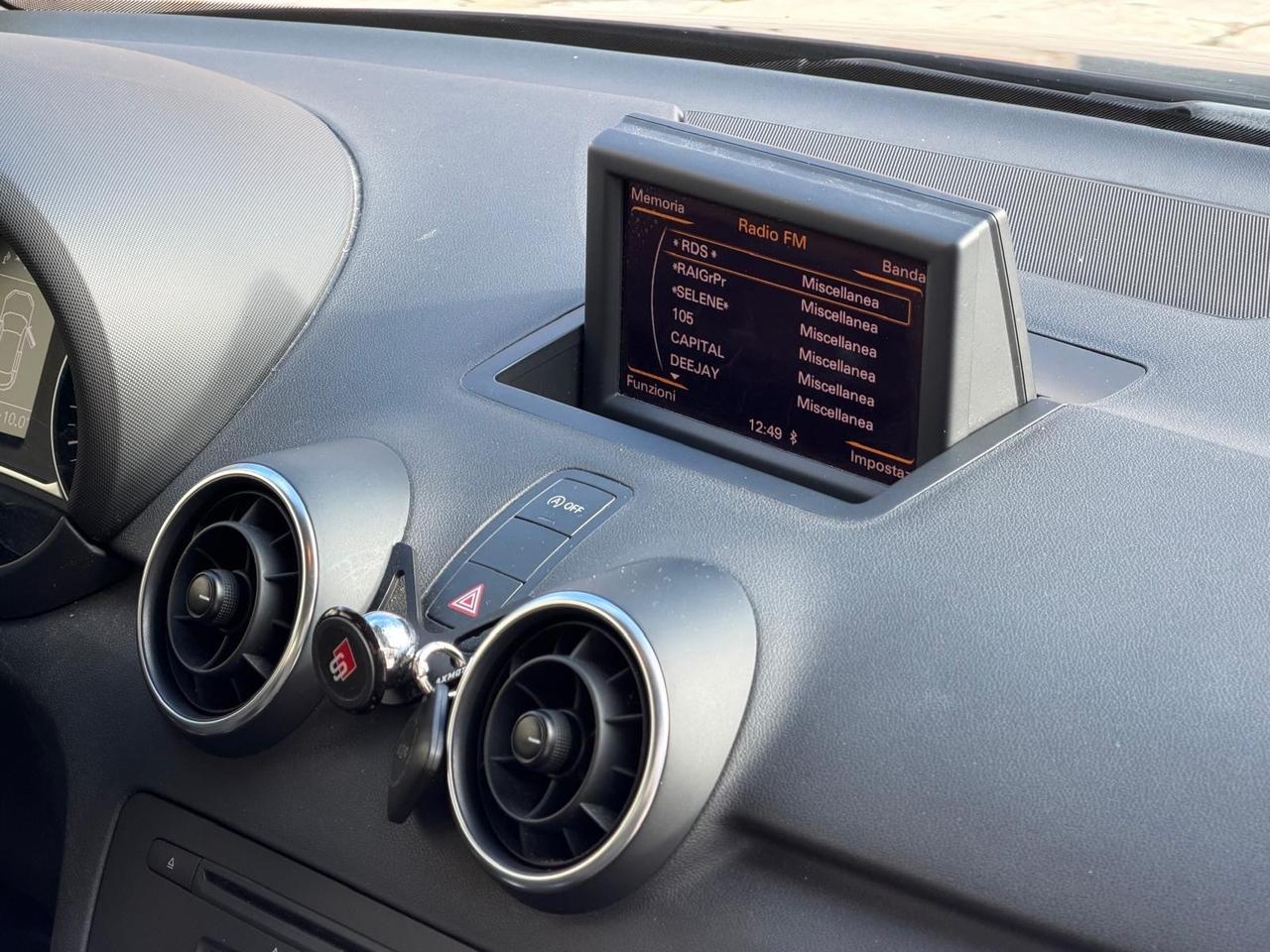 Audi A1 1.6 TDI 90 CV NAVI LED