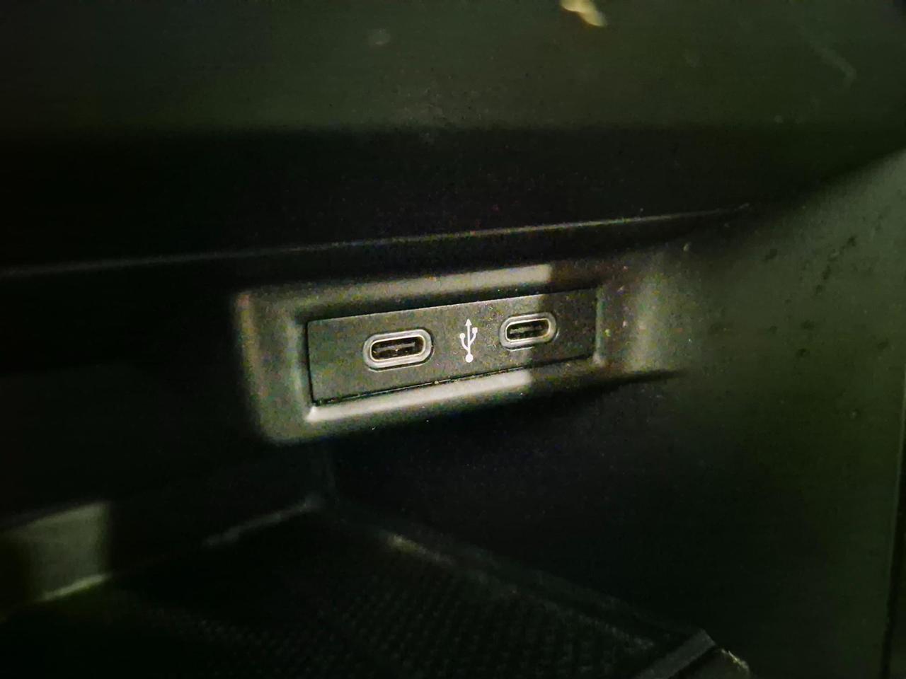 Volkswagen T-Roc 1.6 tdi Style N1 - ACC/Lim - Carplay