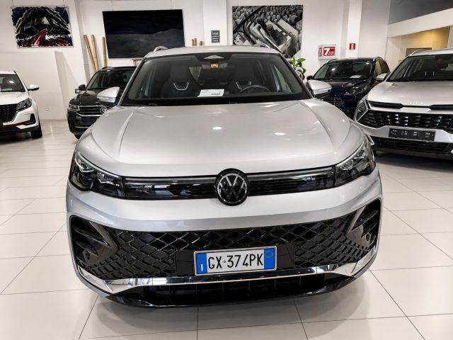 VOLKSWAGEN Tiguan R-Line DSG 2.0 TDI 150 CV Alcantara Aziendale