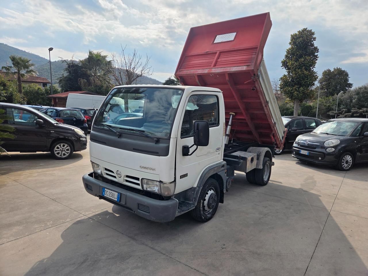 Nissan Cabstar 35.13 3.0 Tdi - 2006 RIBALTABILE TRILATERALE