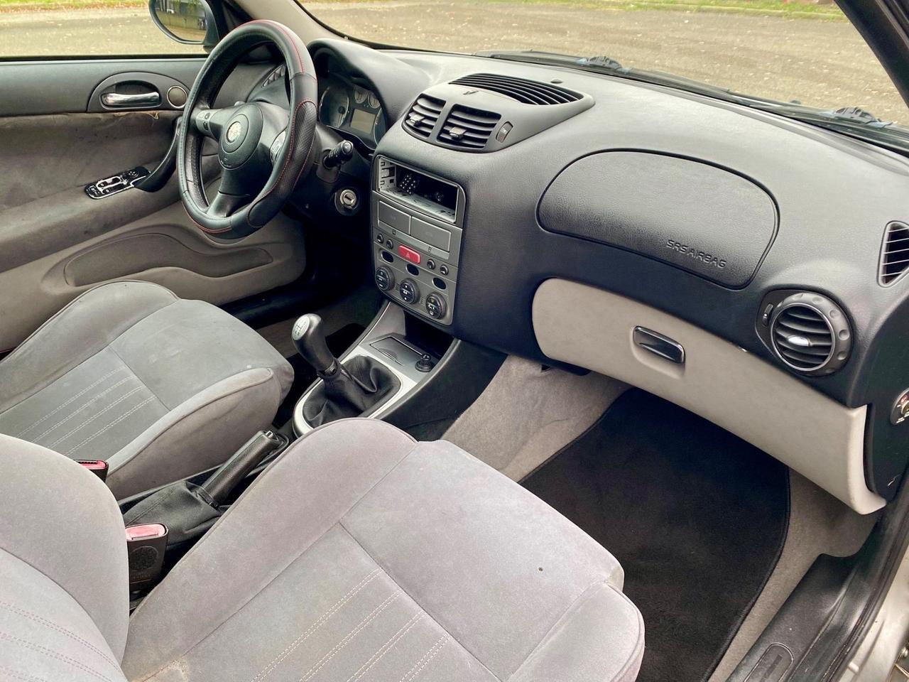 Alfa Romeo 147 1.6 16V TS 3 porte Distinctive