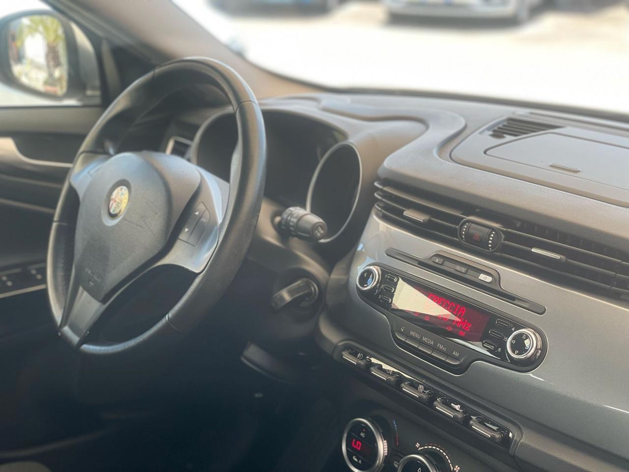 Alfa Romeo Giulietta 1.6 JTDm-2 105 CV Exclusive