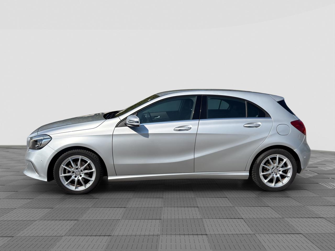 MERCEDES Classe A (W176) A 180 d Automatic Sport