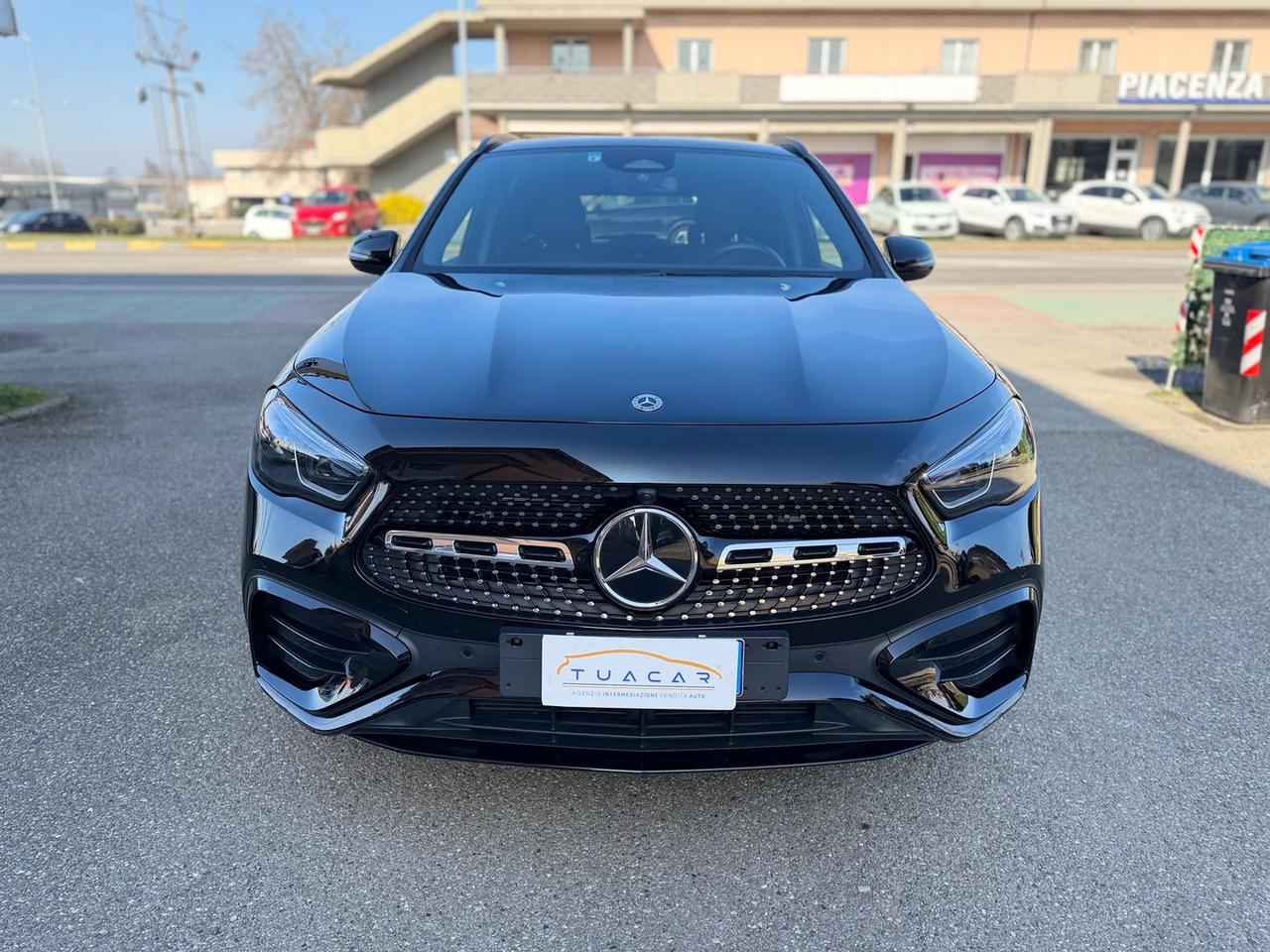 Mercedes-Benz GLA 200 AMG Line Premium GLA 2 #9504