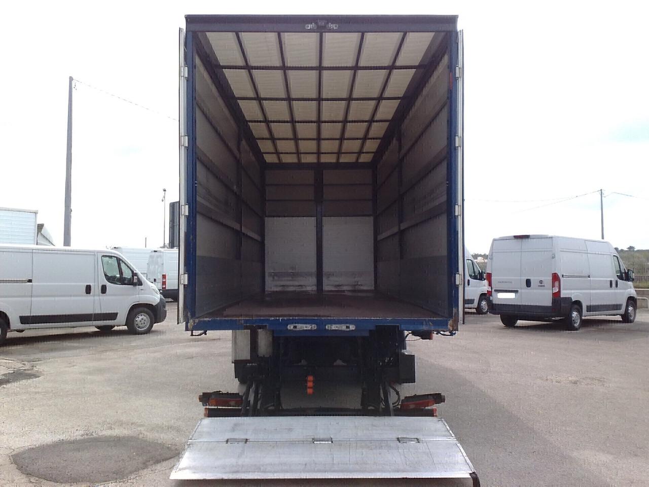 Iveco 120E22 CENTINATO CON SPONDA - 2012