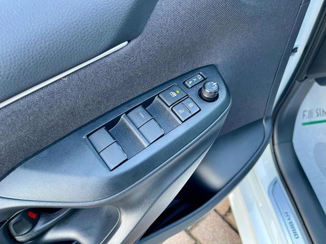 TOYOTA Yaris 1.5 130 Hybrid 5 porte Lounge - NUOVA