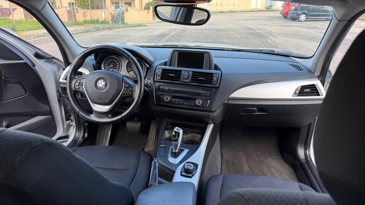 Bmw 118 118d 5p. Sport