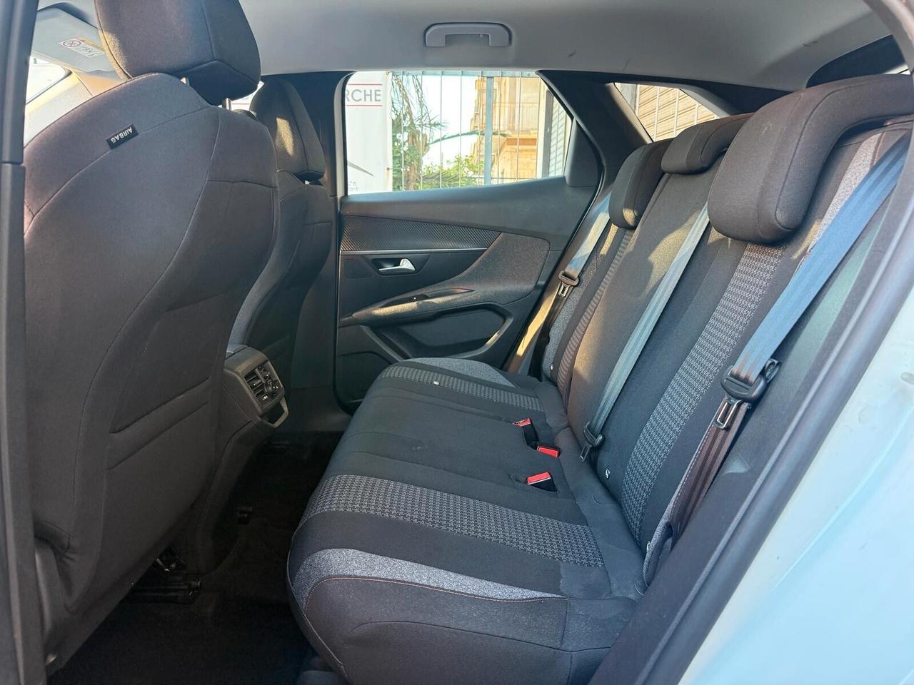 Peugeot 3008 1.5 Blue-HDi Active Pack