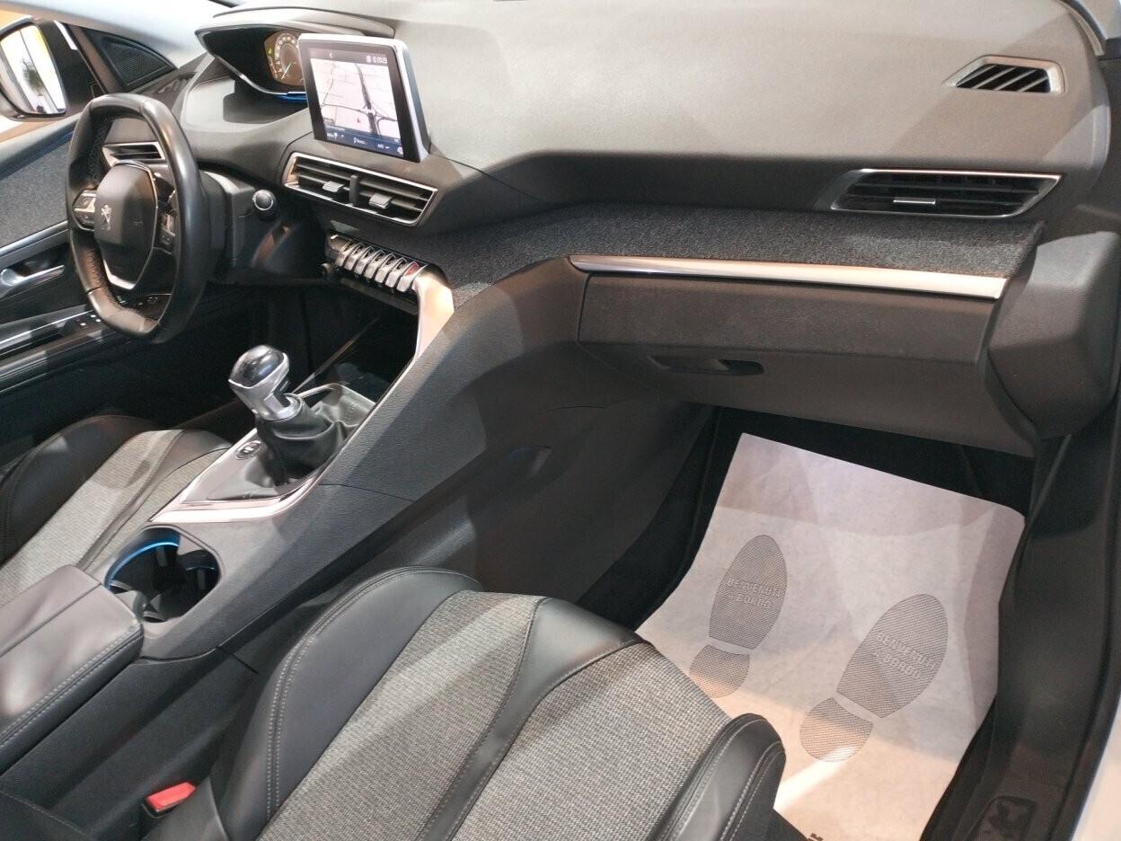 Peugeot 5008 BlueHDi 130 S&S Allure