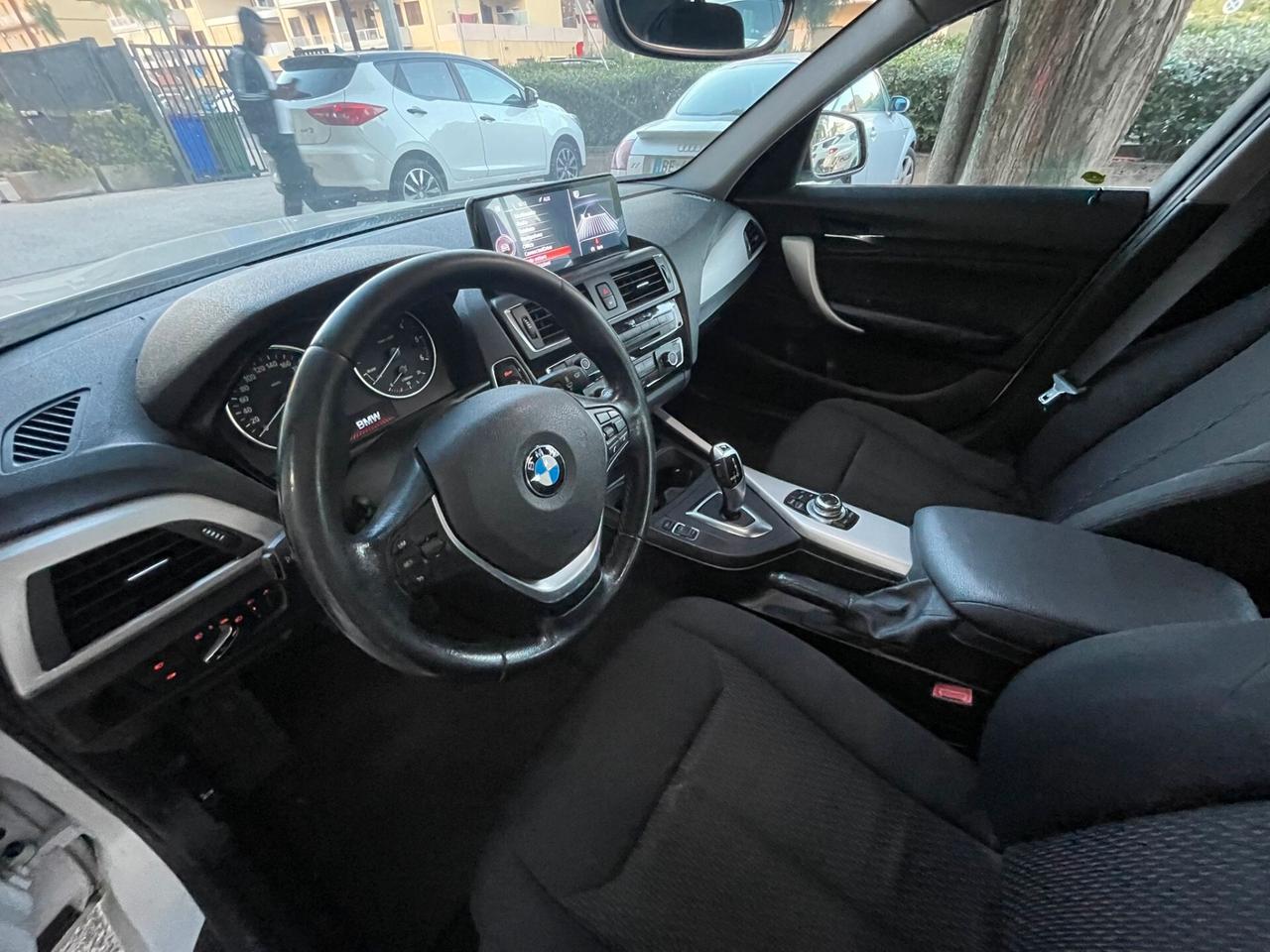 Bmw 118 118d 5p. Advantage