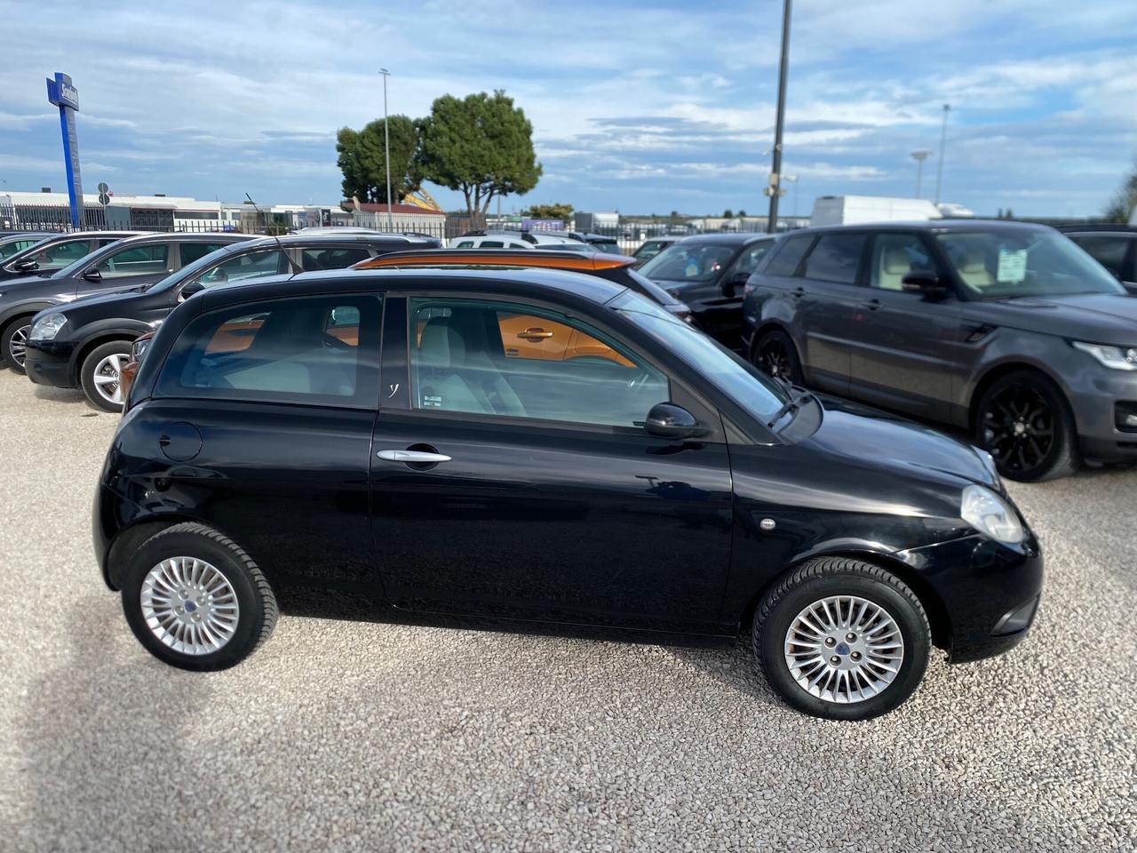 Lancia Ypsilon 1.2 Oro Giallo UNICO PROPIETARIO NEOPATENTATI