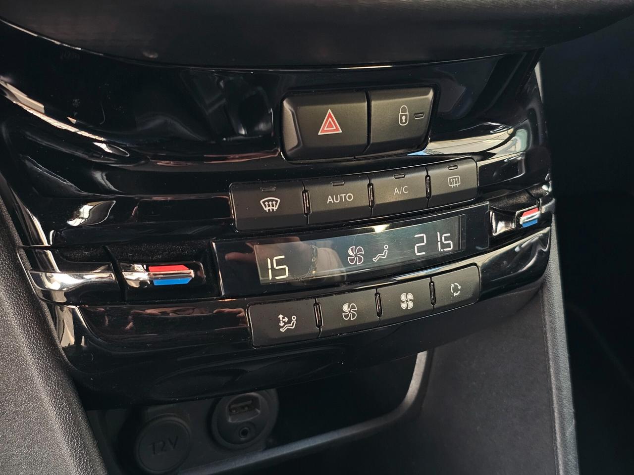 Peugeot 2008 1.6 BlueHDi 100 Allure