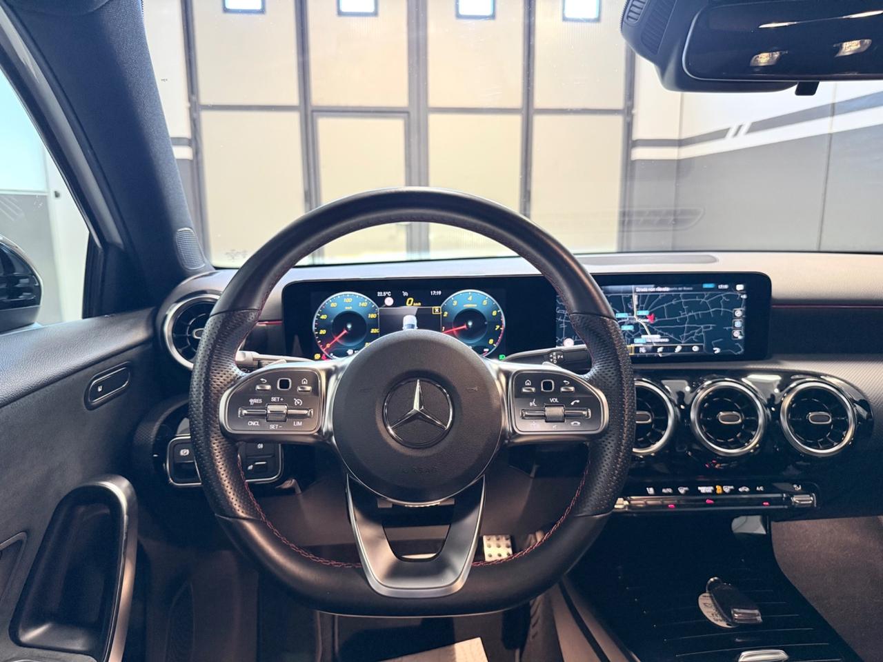 Mercedes-benz A 180 Premium Amg Night Edition