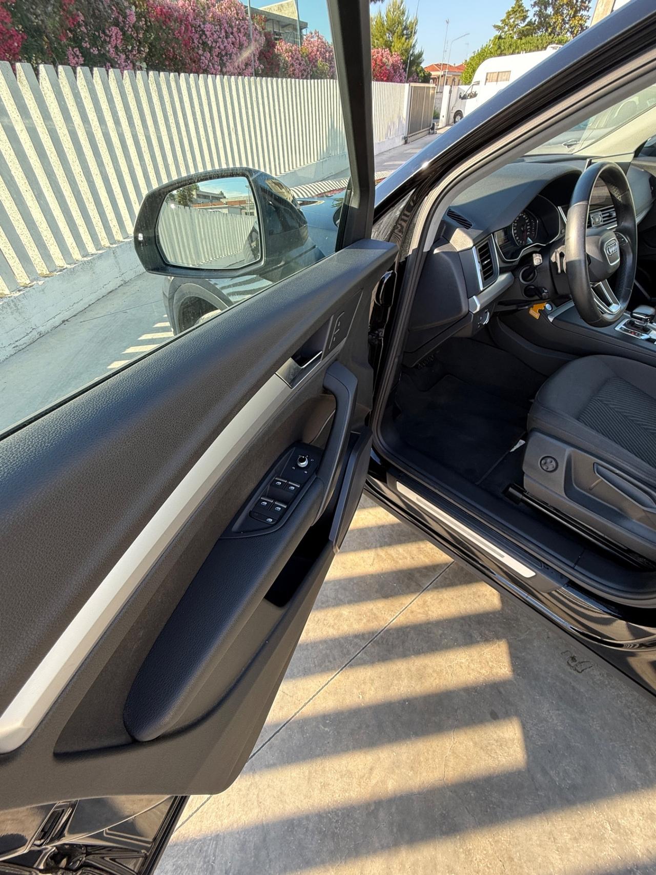Audi Q5 30 TDI S tronic line plus