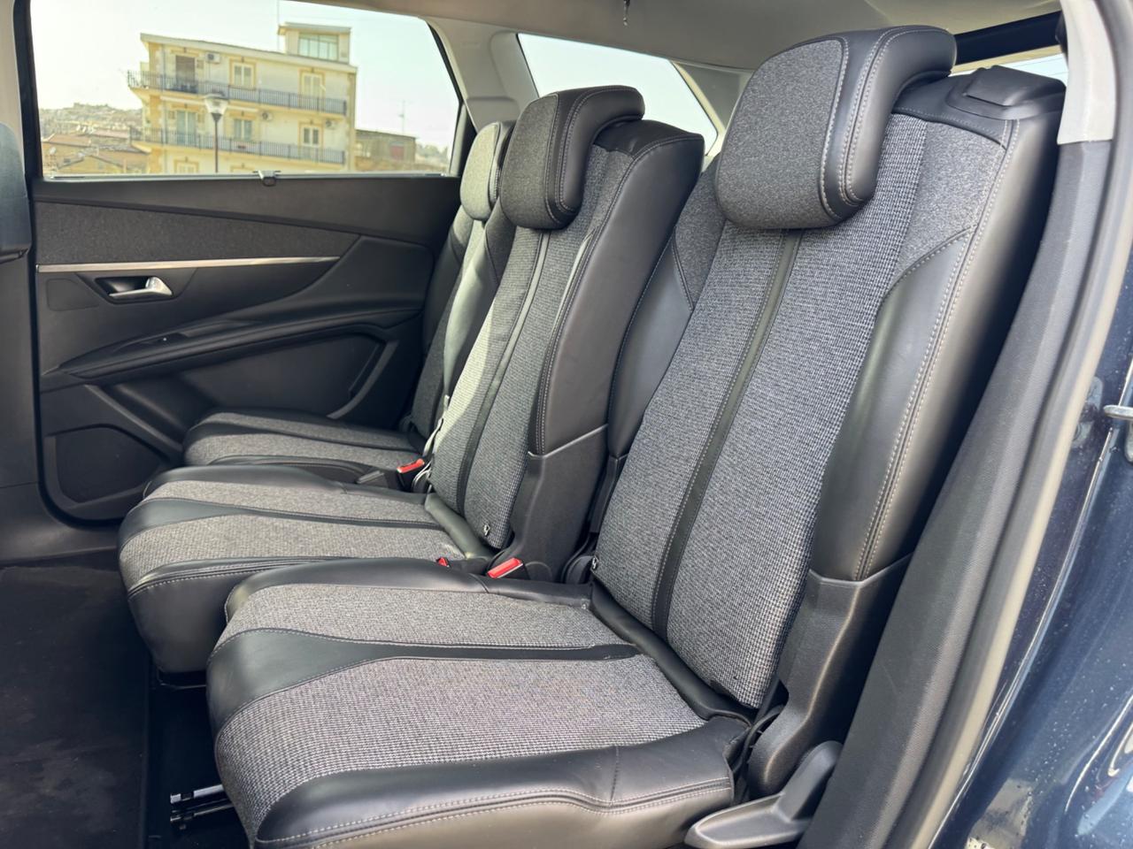 PEUGEOT 5008 1.6 BLUEHDI 120 CV EAT6 ALLURE 7 POSTI