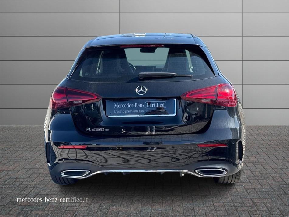 Mercedes Classe A 250 250 e Plug-In-Hybrid Premium Plus AMG Line Speedshift DCT AMG 8G