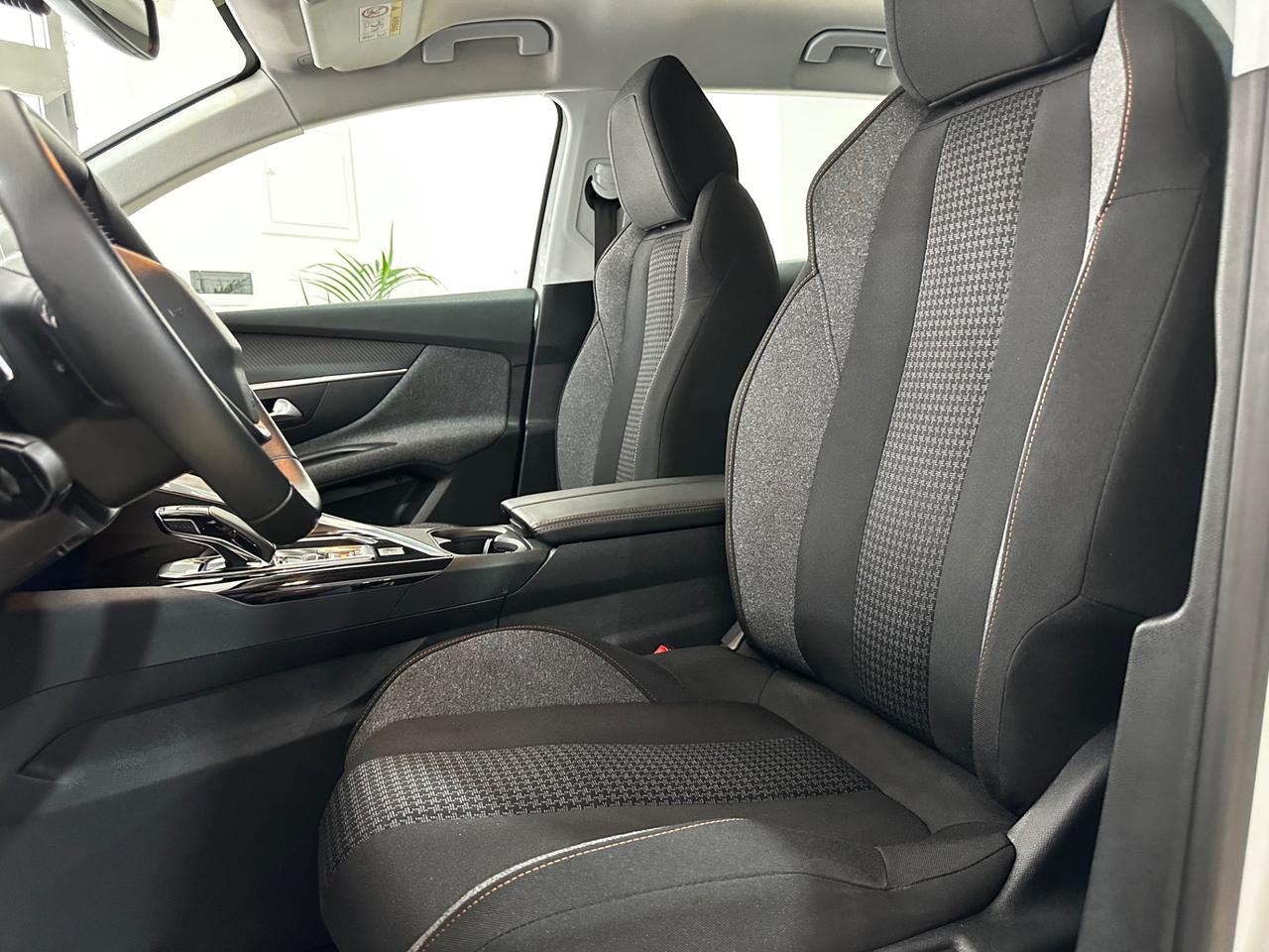 Peugeot 3008 BlueHDi 130 S&S EAT8 Business